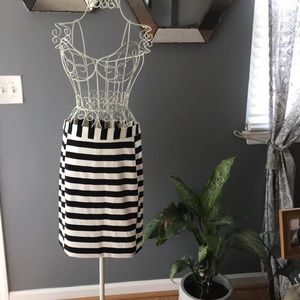 Pixley stitch fix black stripe above knee skirt